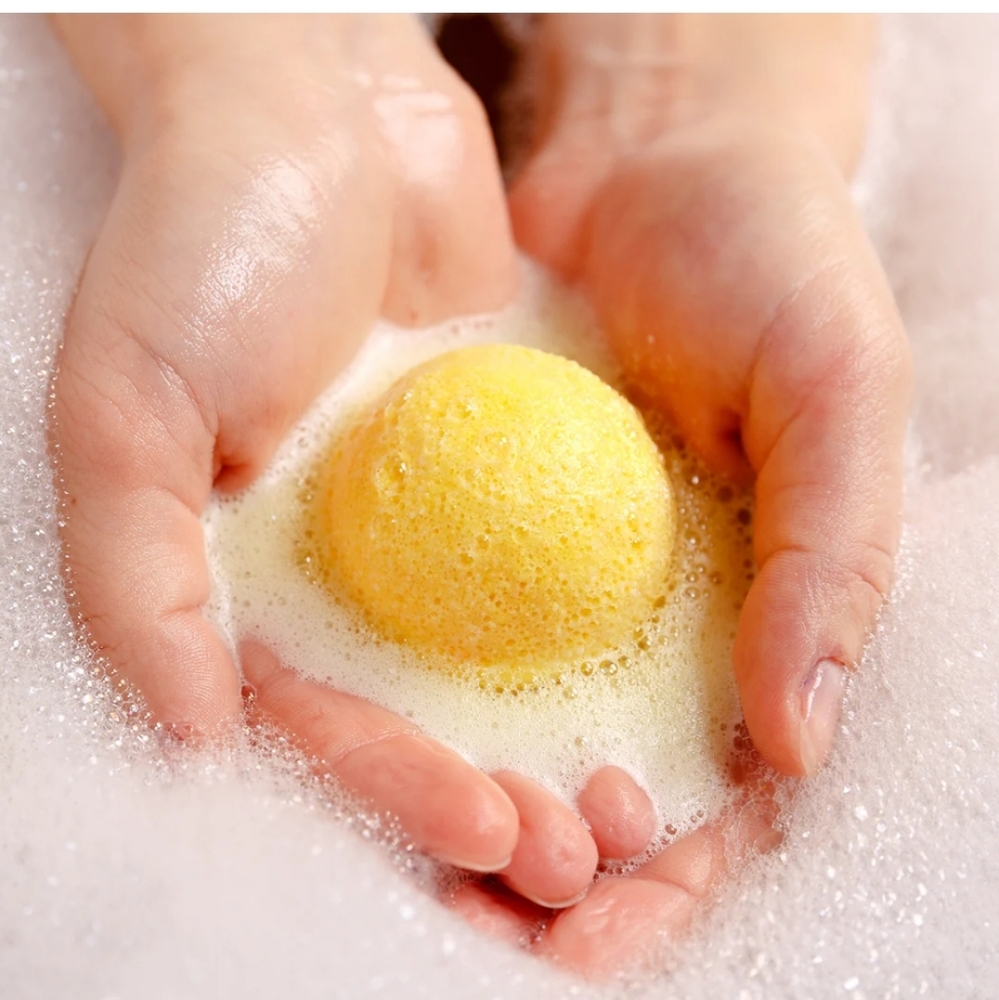 NIB-8 Bath Bombs | Skin Rejuvenating Spa - Picture 4 of 7